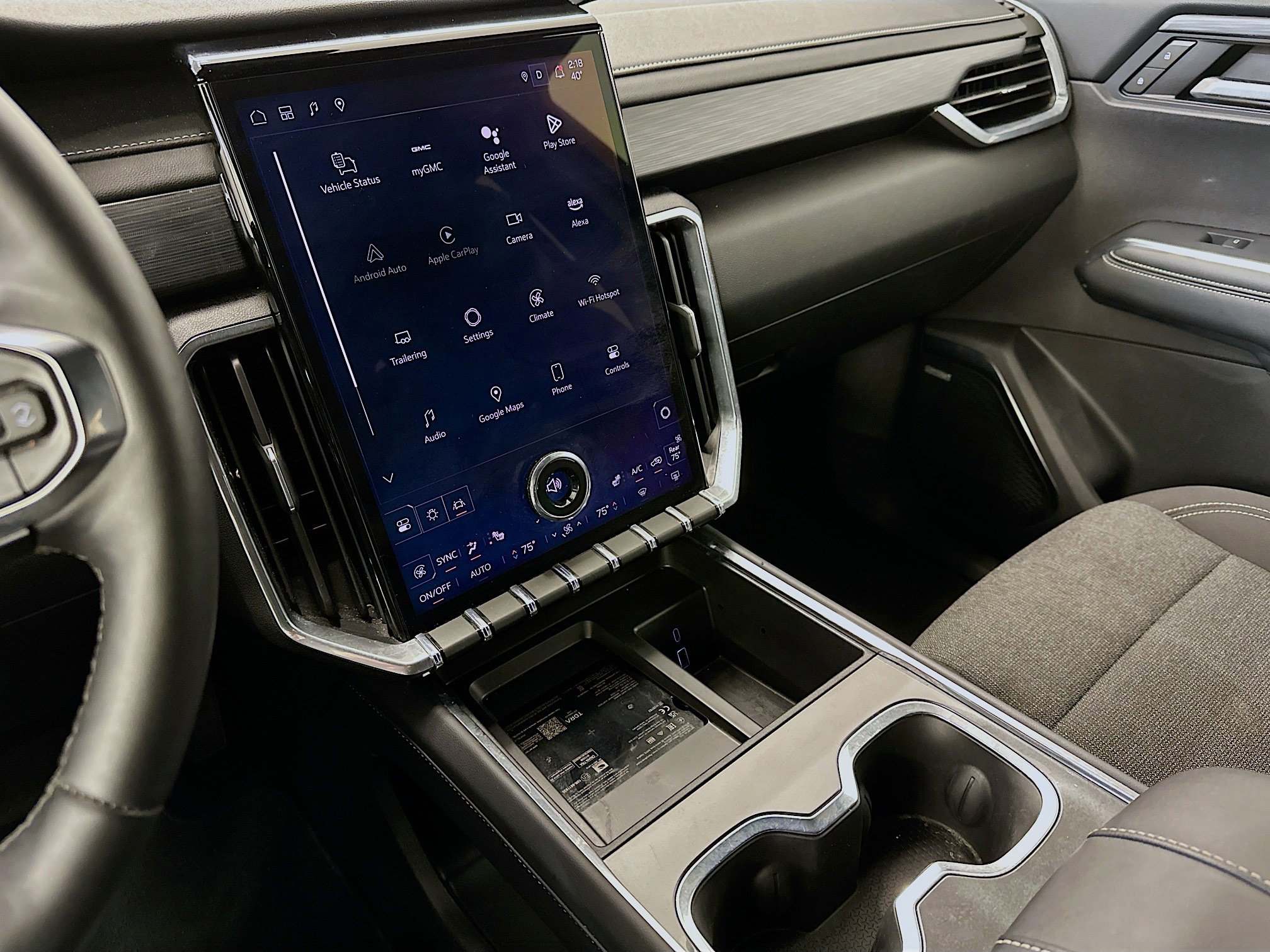 Used 2025 GMC Acadia Elevation image 26