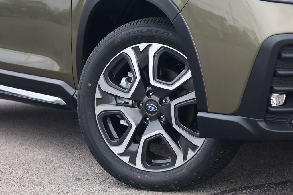 New 2026 Subaru Ascent Limited AWD/4WD image 3