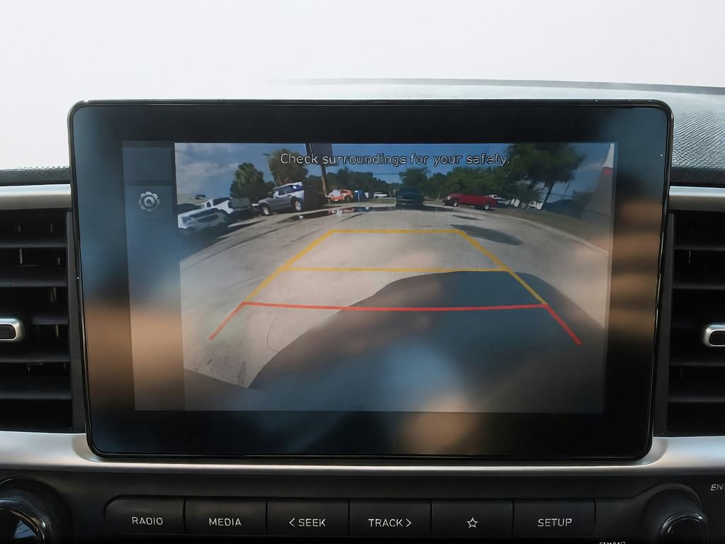 Used 2023 Hyundai Venue SEL w/ Cargo Package FWD image 26
