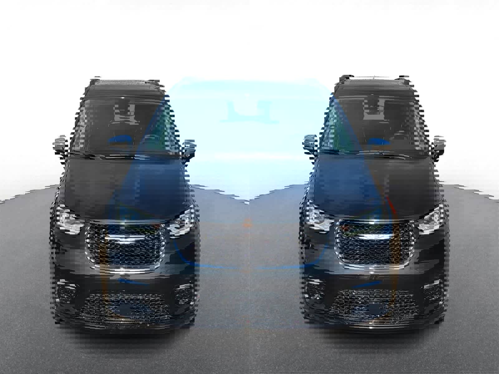 Used 2023 Chrysler Pacifica Limited image 3