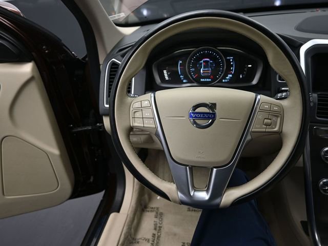 Used 2015 Volvo XC60 T5 Platinum w/ Climate Package image 12