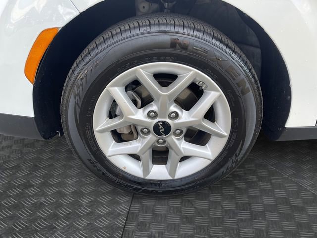 Used 2024 Kia Soul LX w/ Option Group 015 image 32