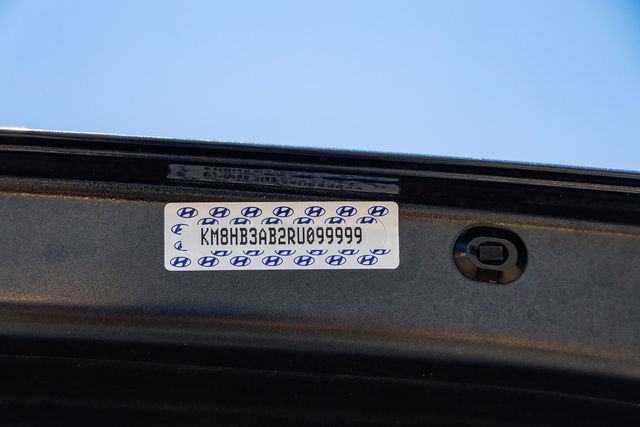 Certified 2024 Hyundai Kona SEL FWD image 30