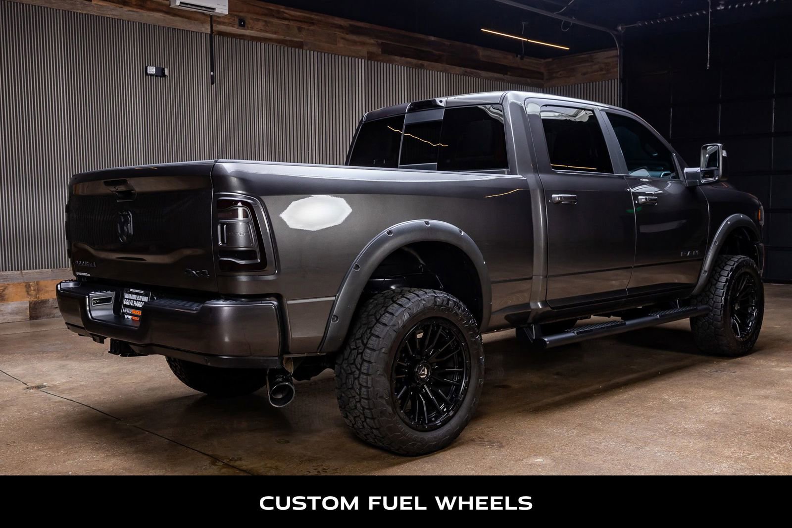 Used 2024 RAM 2500 Laramie w/ Night Edition AWD/4WD image 9