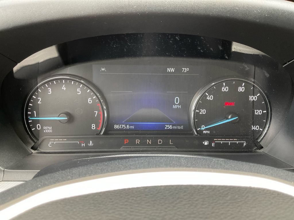 Used 2022 Ford Explorer XLT w/ Equipment Group 202A AWD/4WD image 18