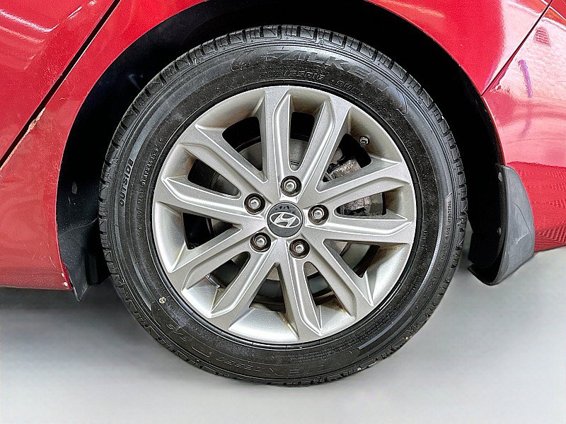 Used 2015 Hyundai Elantra SE w/ Option Group 02 FWD image 30