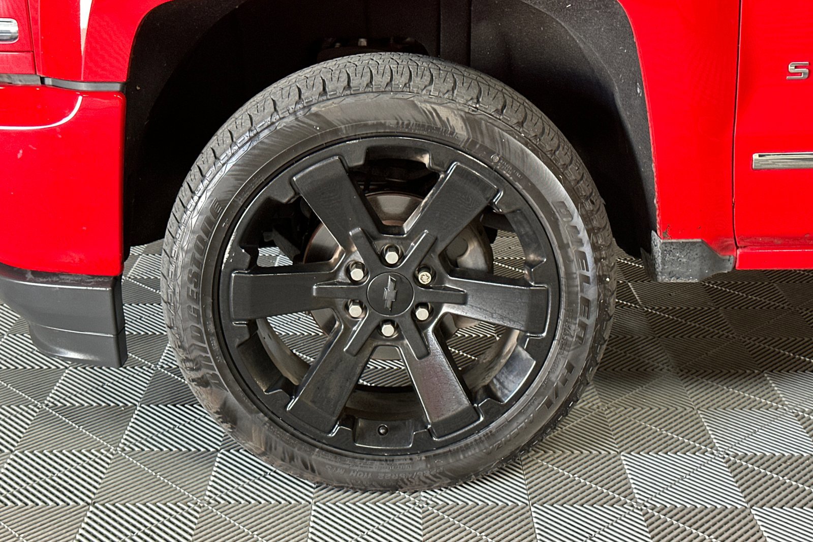 Used 2016 Chevrolet Silverado 1500 LTZ Z71 w/ LTZ Plus Package image 41