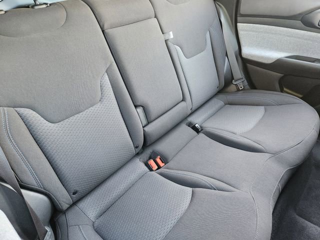 Used 2025 Jeep Compass Sport image 26