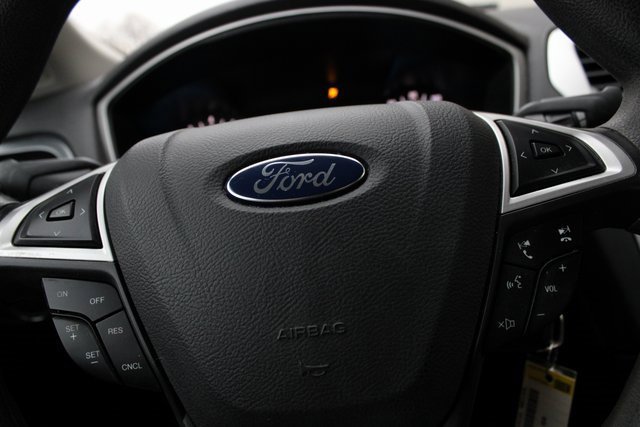 Used 2016 Ford Fusion SE image 13