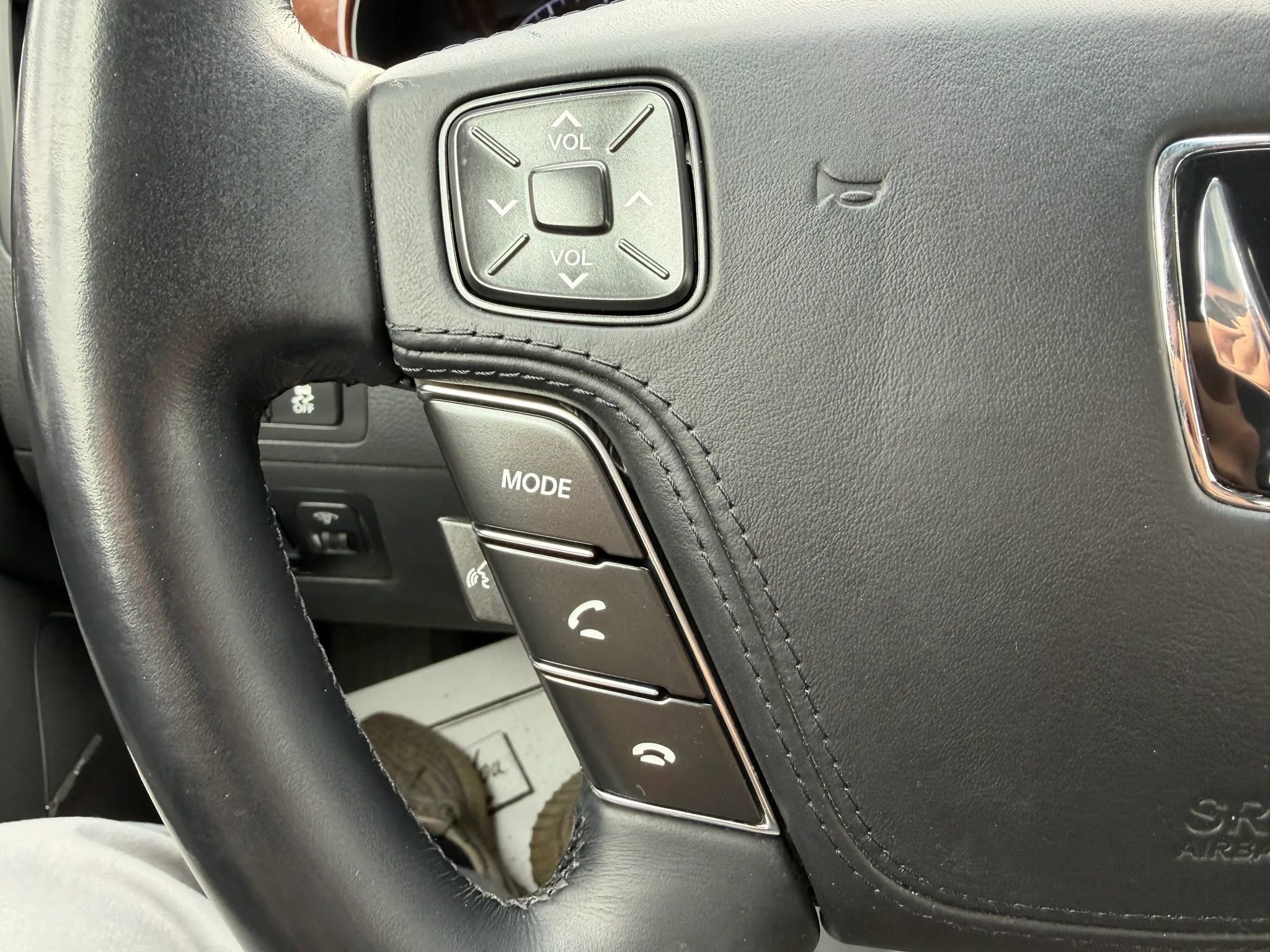 Used 2012 Hyundai Equus Signature image 30