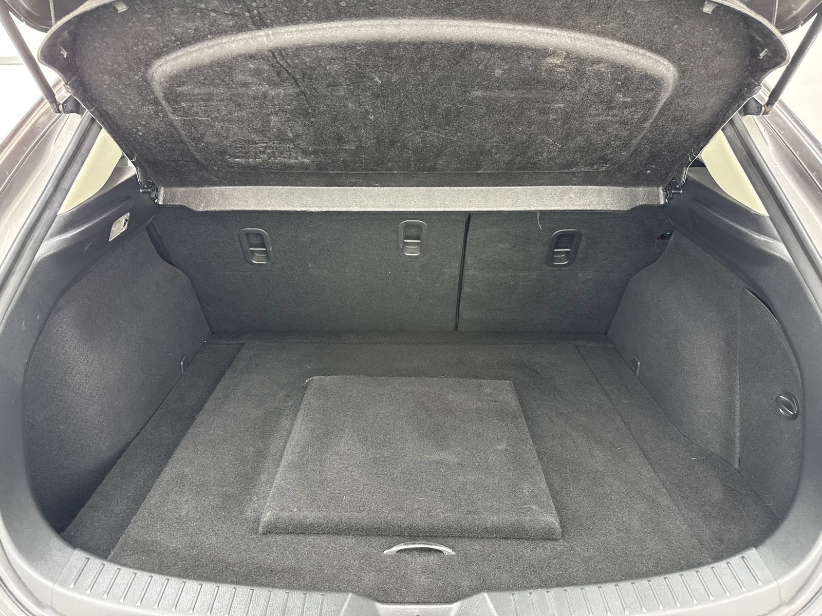 Used 2016 MAZDA MAZDA3 i Touring FWD image 45