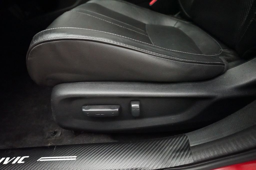 Used 2017 Honda Civic Touring image 28