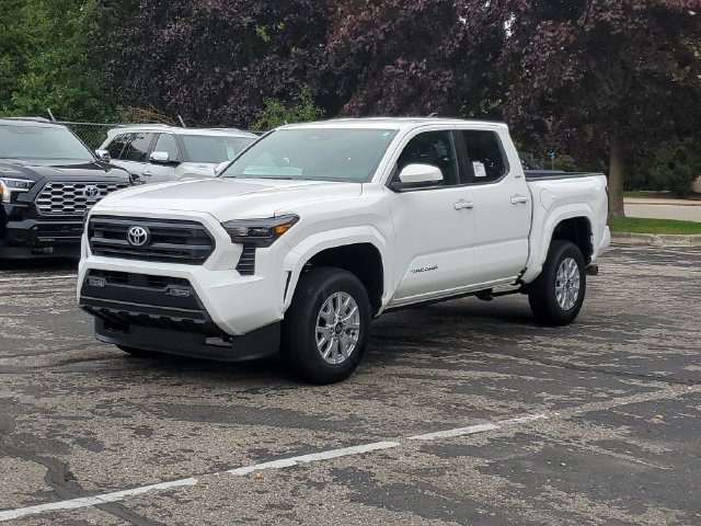 New 2026 Toyota Tacoma SR5 AWD/4WD image 2