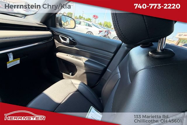 New 2026 Jeep Compass Latitude AWD/4WD image 10