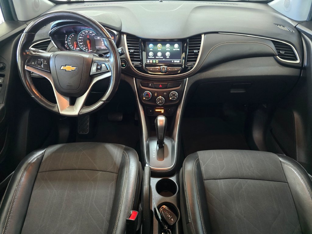 Used 2019 Chevrolet Trax LT w/ LT Convenience Package AWD/4WD image 9