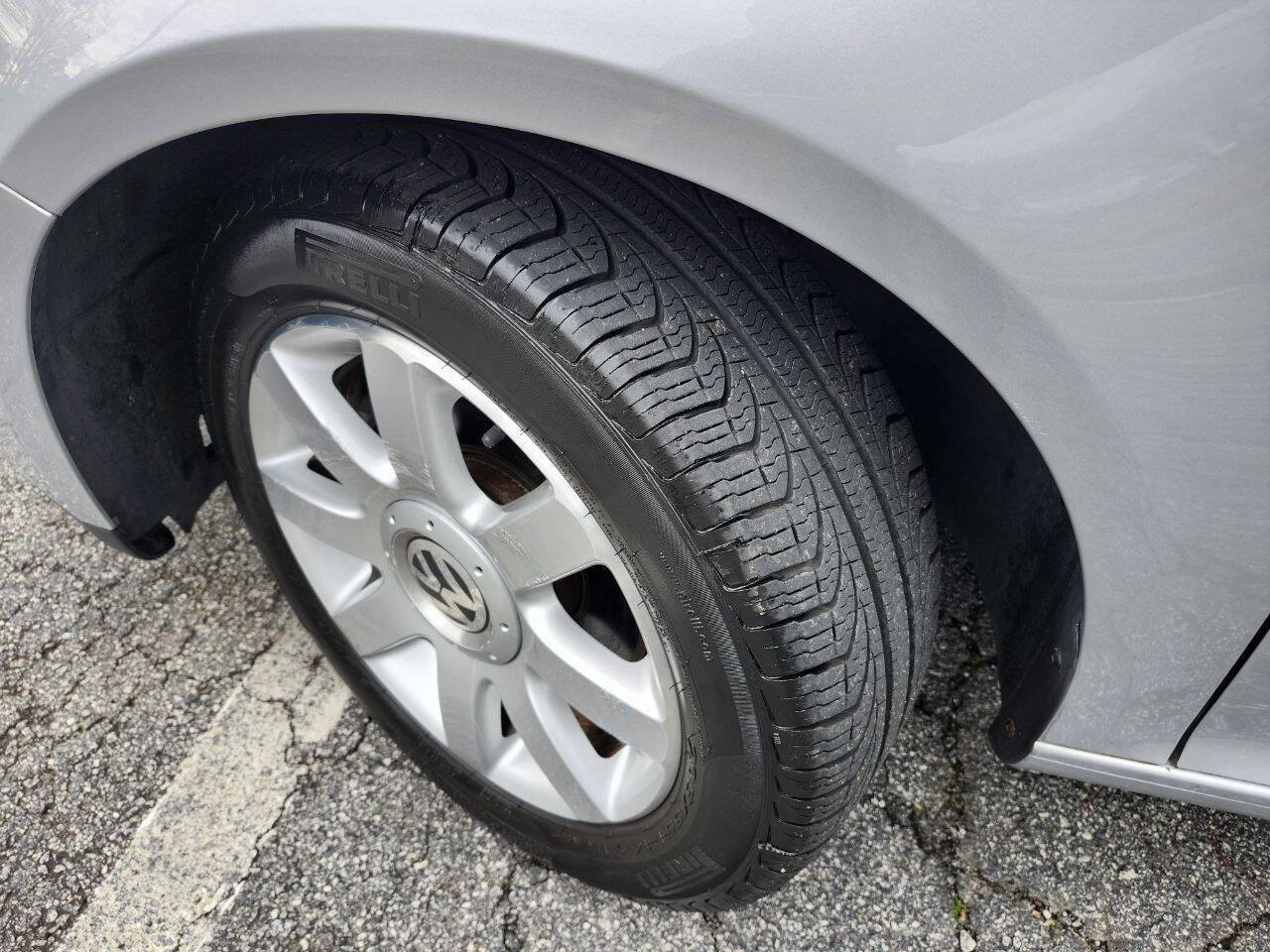 Used 2006 Volkswagen Rabbit 4-Door image 20