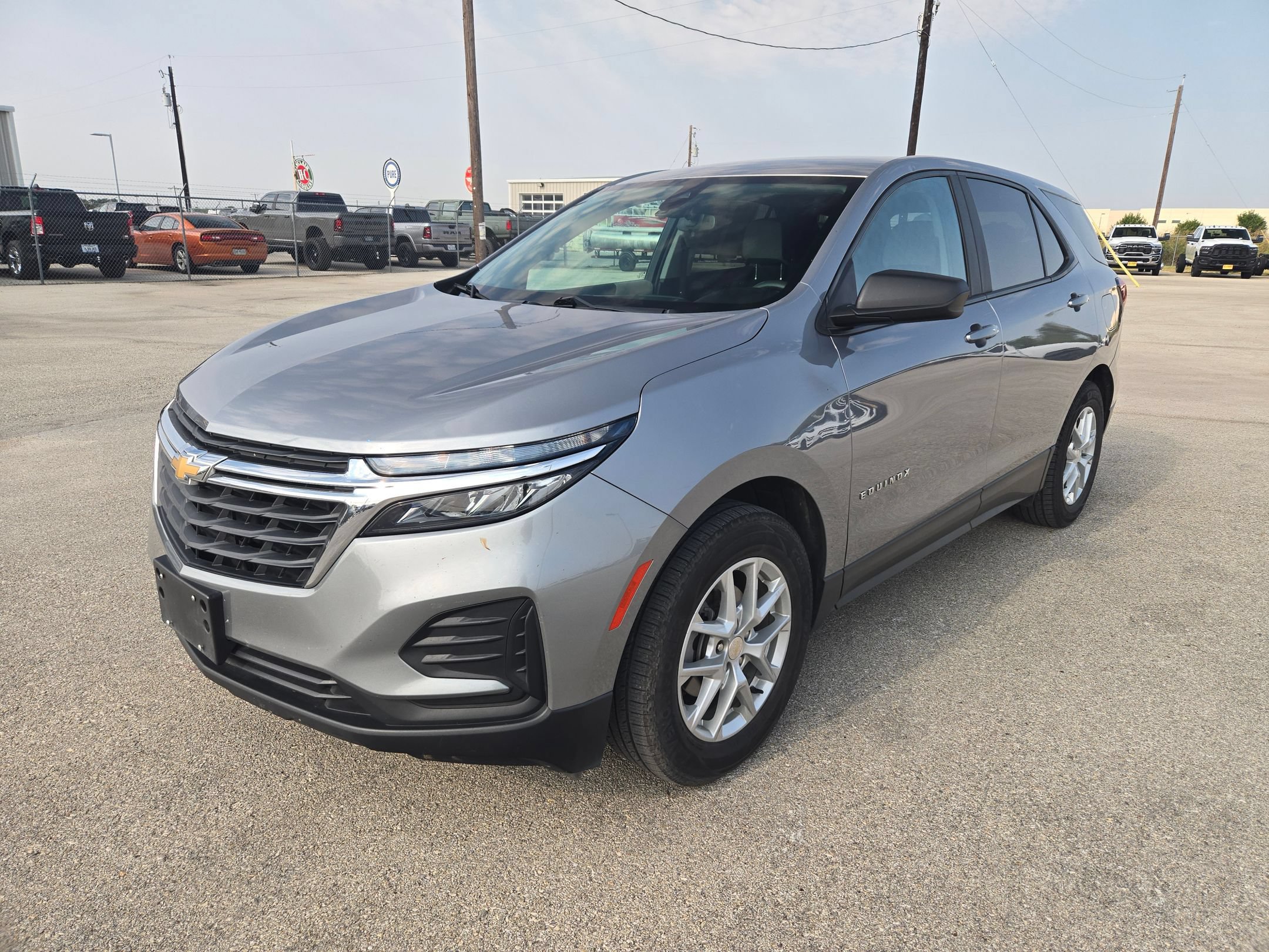 Used 2023 Chevrolet Equinox LS w/ LS Convenience Package FWD image 7