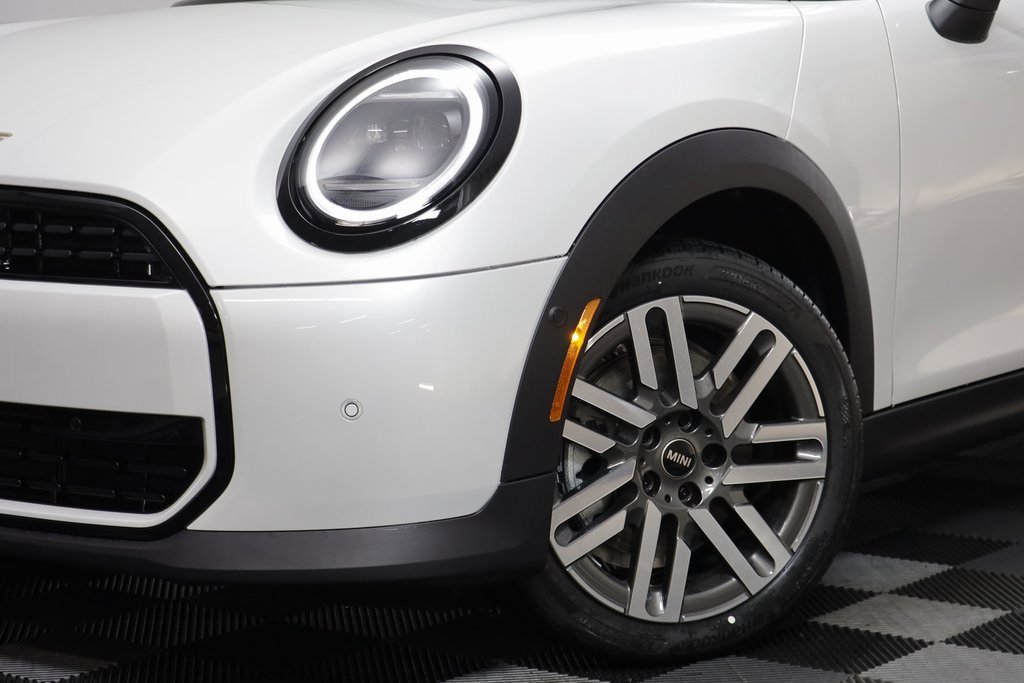 New 2026 MINI Cooper 4-Door Hardtop image 3