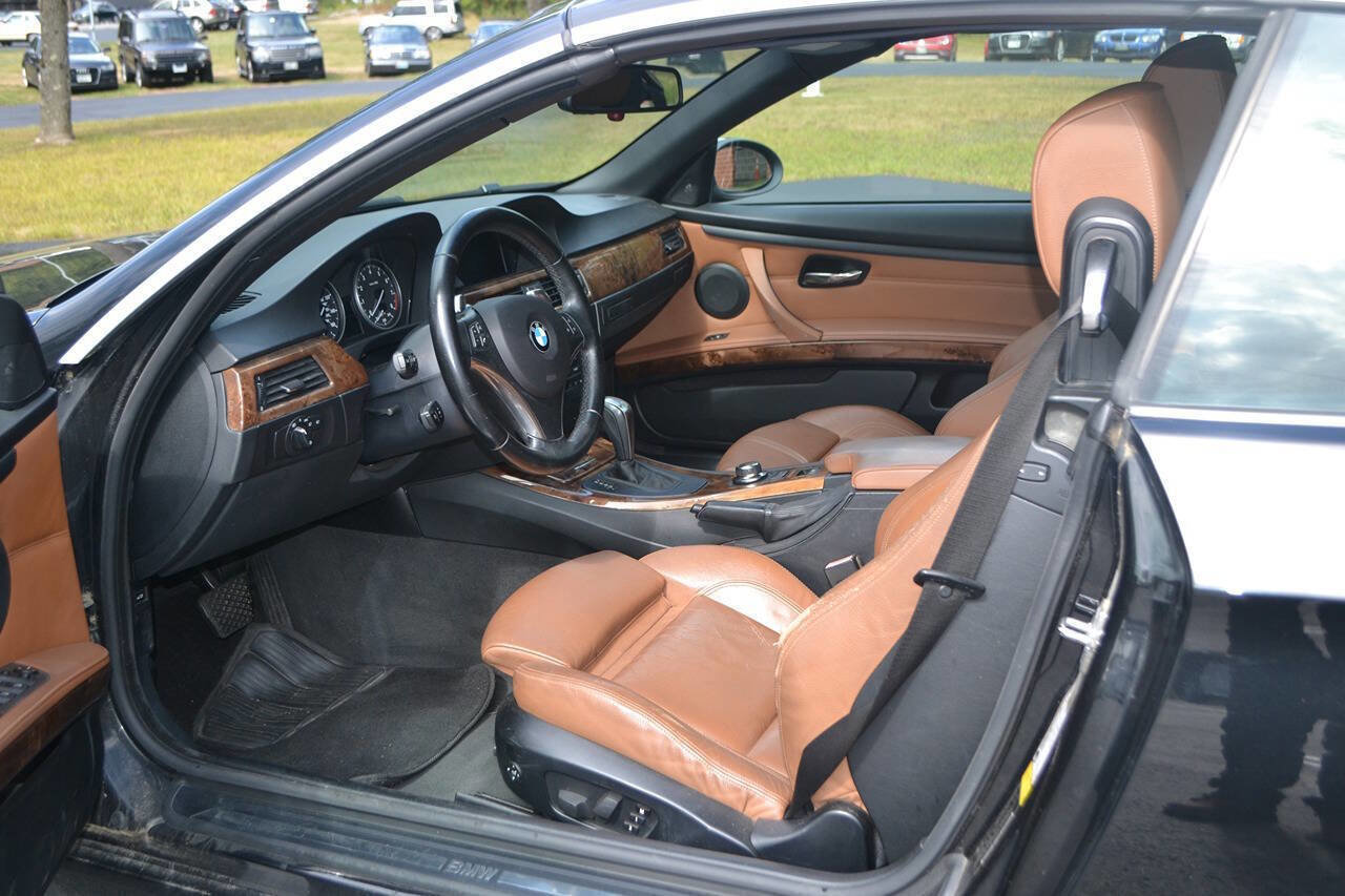 Used 2008 BMW 335i Convertible image 4