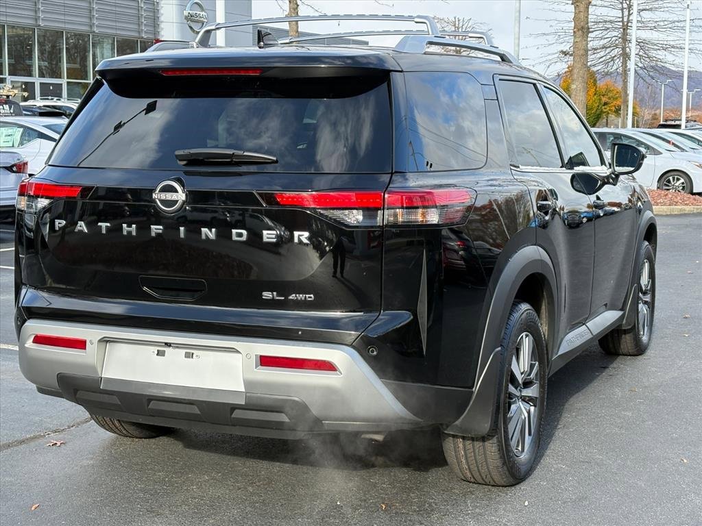 Used 2024 Nissan Pathfinder SL image 7