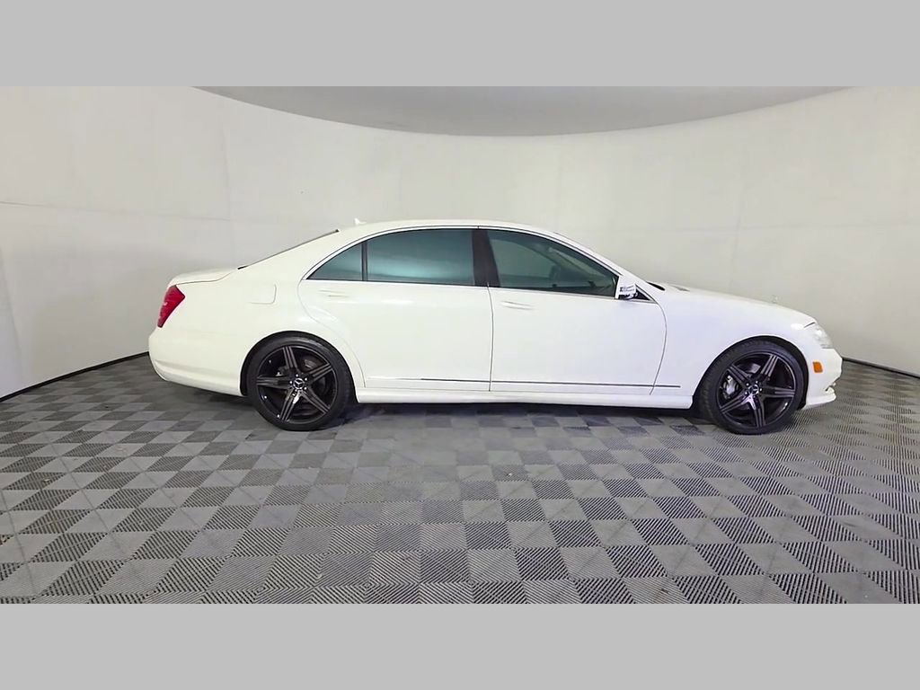 Used 2011 Mercedes-Benz S 550 4MATIC image 35