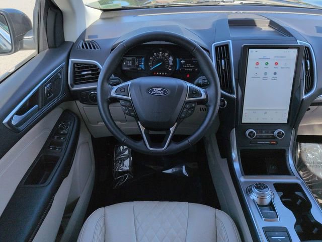 Used 2023 Ford Edge Titanium AWD/4WD image 16
