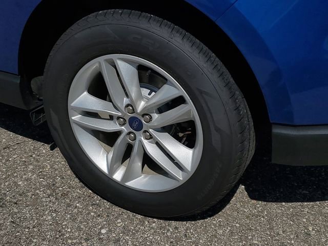 Used 2018 Ford Edge SEL w/ Equipment Group 201A AWD/4WD image 31