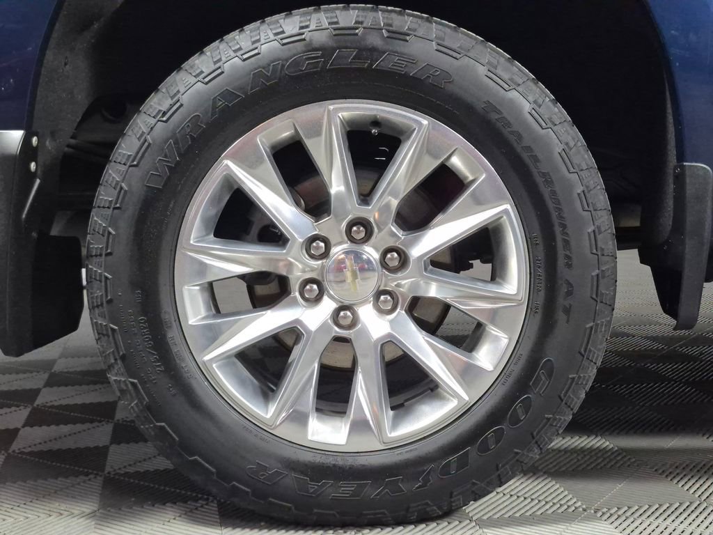 Used 2021 Chevrolet Silverado 1500 LTZ image 24