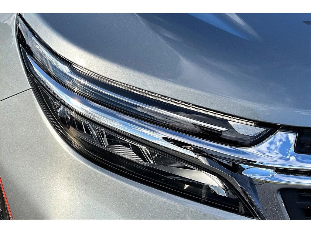 Used 2024 Chevrolet Equinox LT AWD/4WD image 29