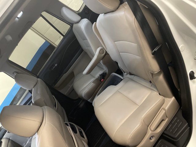 Certified 2020 Honda Pilot Touring image 23