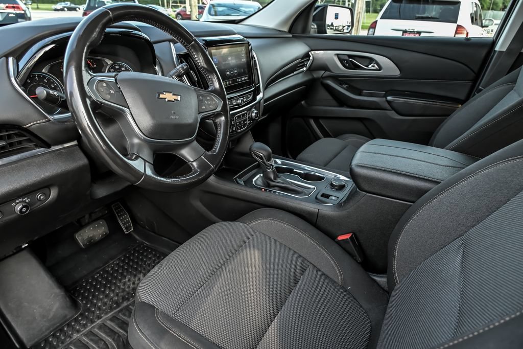 Used 2021 Chevrolet Traverse LT AWD/4WD image 13