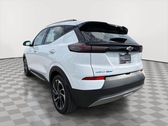 Used 2023 Chevrolet Bolt EUV Premier FWD image 3