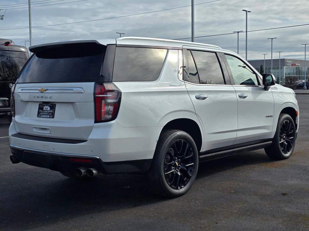 Used 2022 Chevrolet Tahoe High Country AWD/4WD image 8