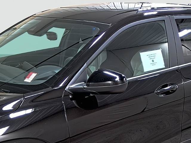 New 2026 Chevrolet Trax RS w/ Sunroof Package FWD image 8