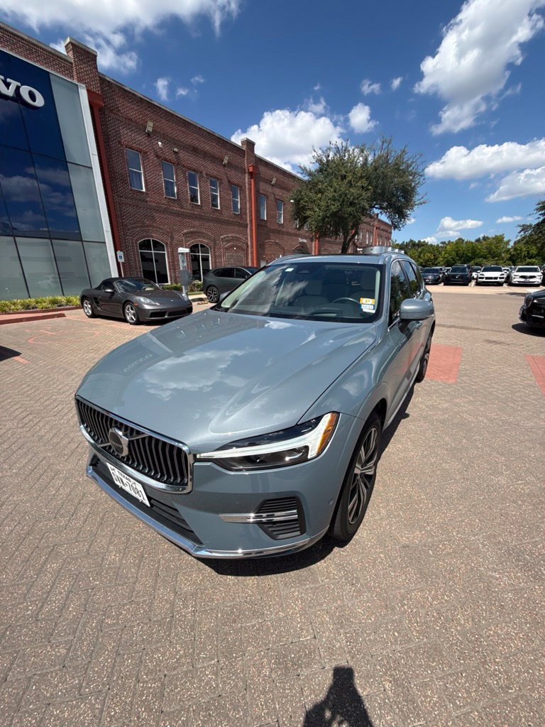 Used 2023 Volvo XC60 B5 Ultimate w/ Protection Package Premier