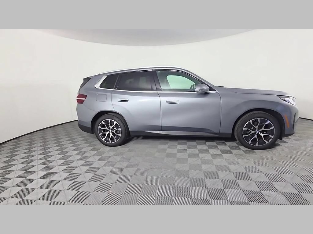 Used 2025 BMW X3 xDrive30i w/ Premium Package AWD/4WD image 34