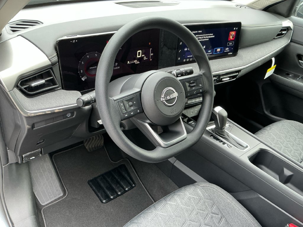 New 2026 Nissan Kicks SV w/ Cold Weather Package FWD image 31