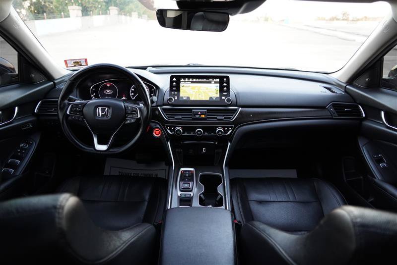 Used 2019 Honda Accord Touring image 35