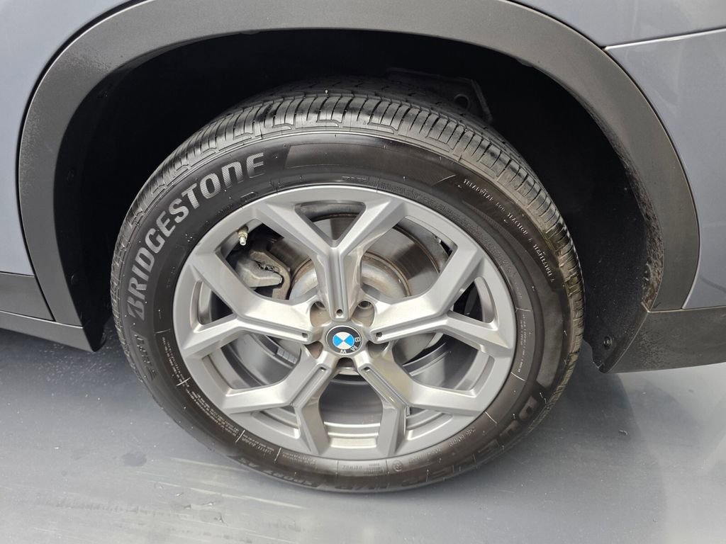 Used 2023 BMW X3 sDrive30i w/ Convenience Package RWD image 18