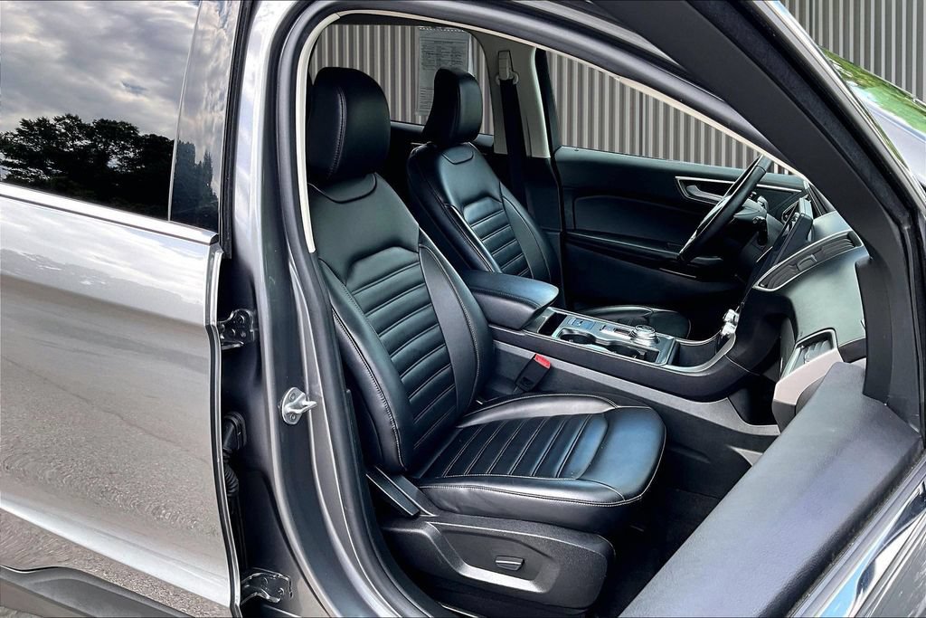 Used 2023 Ford Edge SEL AWD/4WD image 8