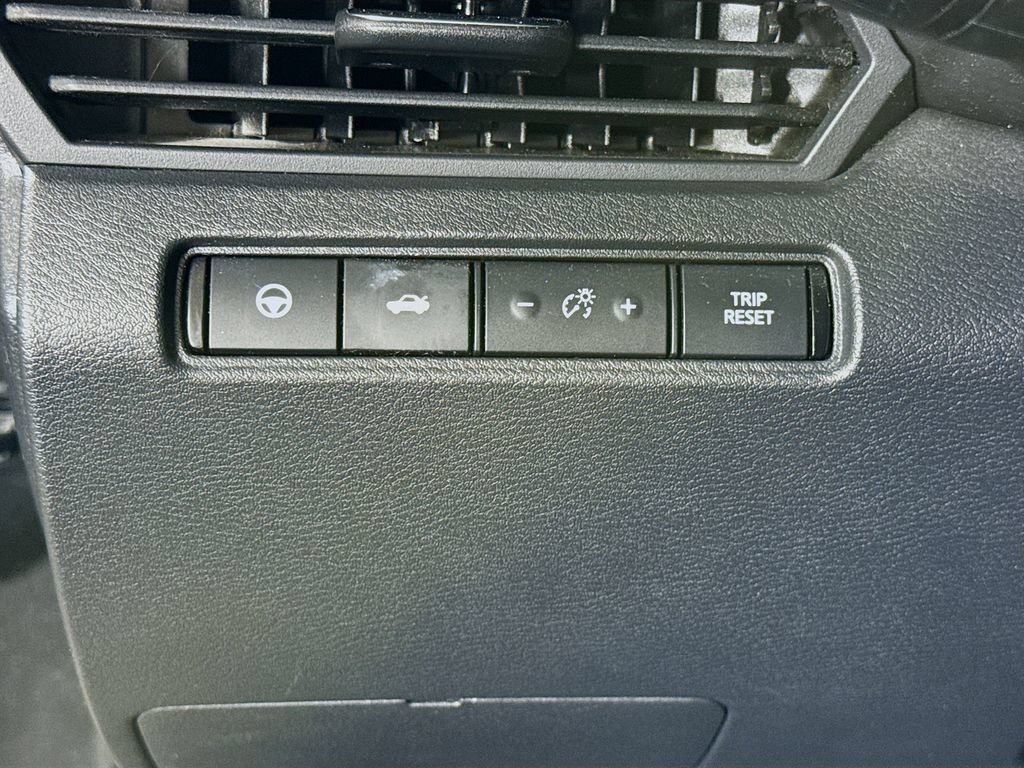 Used 2019 Nissan Altima 2.5 SV AWD/4WD image 19