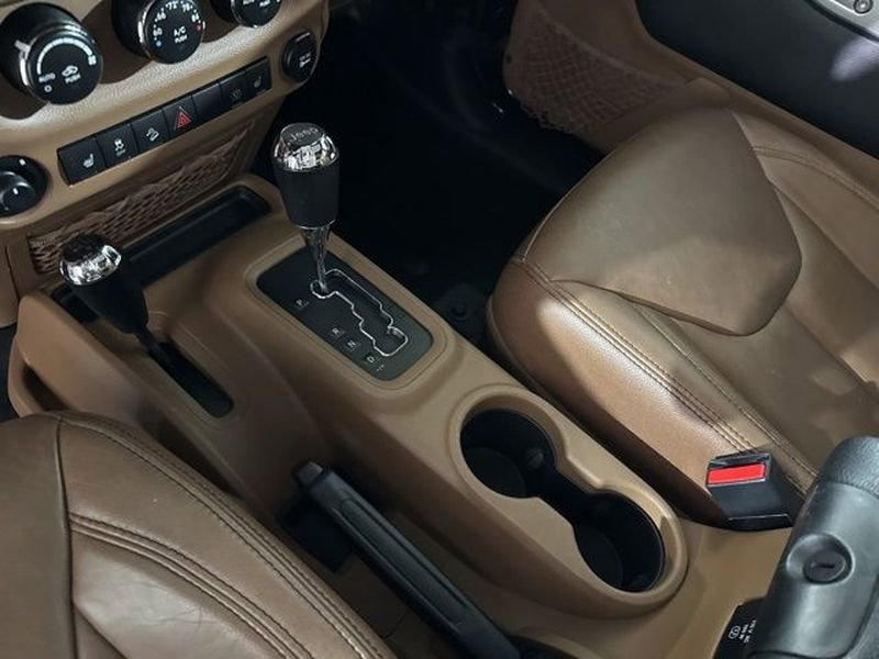 Used 2017 Jeep Wrangler Unlimited Sahara w/ Max Tow Package image 20