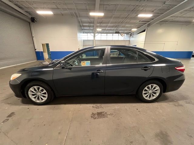 Used 2017 Toyota Camry LE image 6