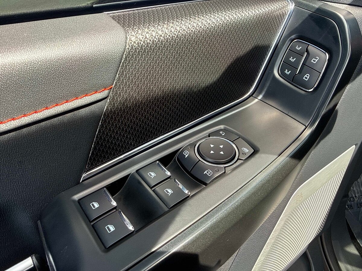Used 2024 Ford F150 Raptor AWD/4WD image 17