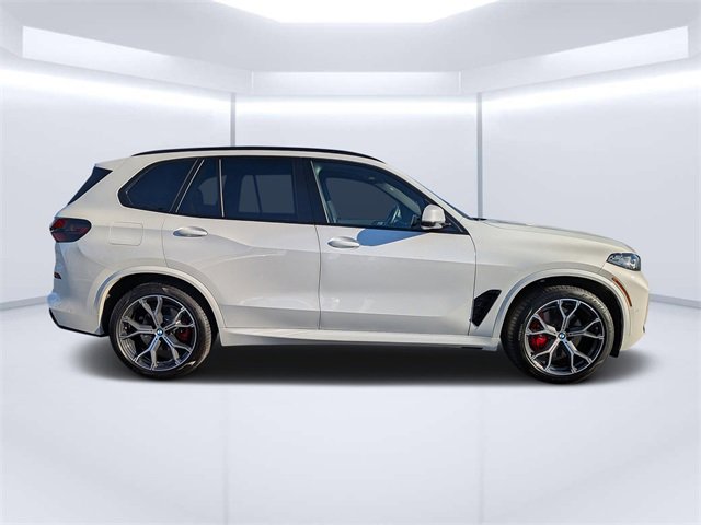 Used 2025 BMW X5 xDrive40i w/ M Sport Package image 2