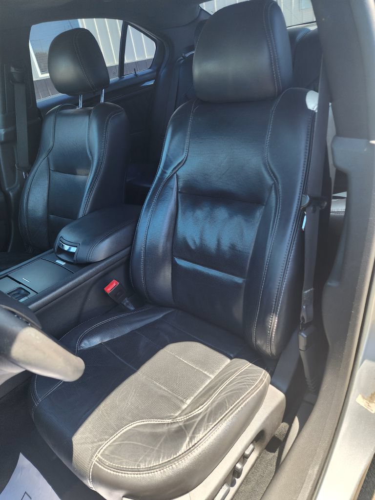 Used 2016 Ford Taurus Limited FWD image 16