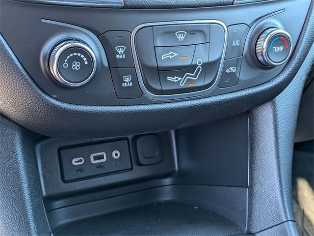 Used 2023 Chevrolet Equinox LT w/ LPO, Floor Liner Package image 21