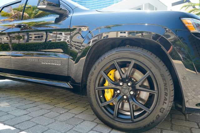 Used 2018 Jeep Grand Cherokee Trackhawk AWD/4WD image 36