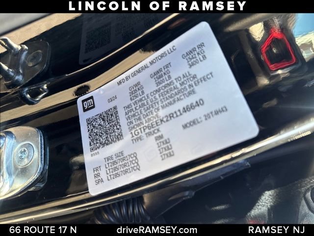 Used 2024 GMC Canyon AT4X image 27