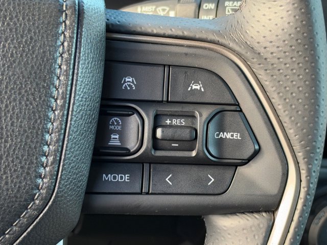 Used 2026 Toyota 4Runner SR5 RWD image 22